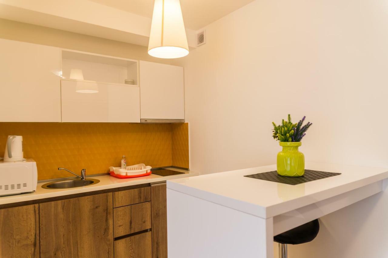 Apartmani "B-Elite" Budva Phòng bức ảnh